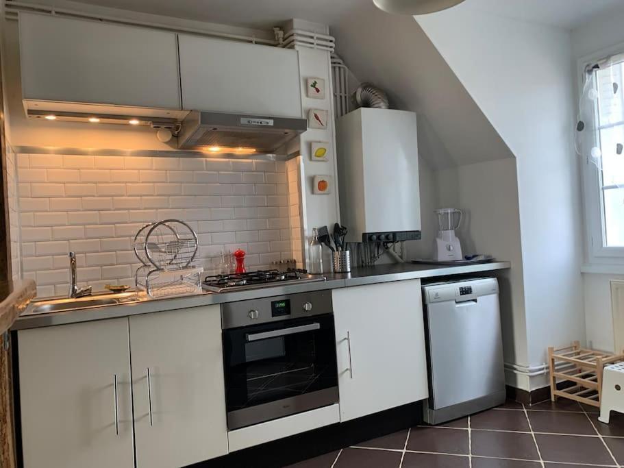 Nevers, Appartement De Standing Proche De La Gare Exteriör bild